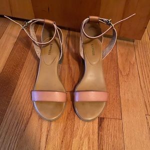 EXPRESS Low Heel Tan Sandals, Size 8